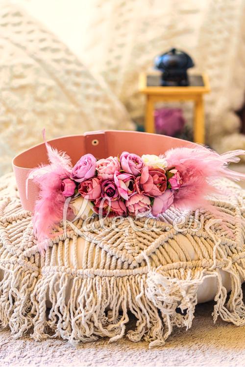 Belt with feathers and flowers Pale pink