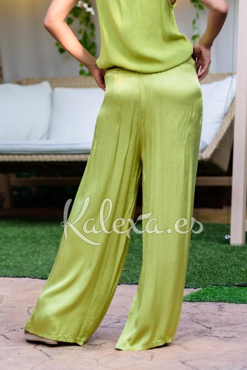 Calça de cetim Boho.