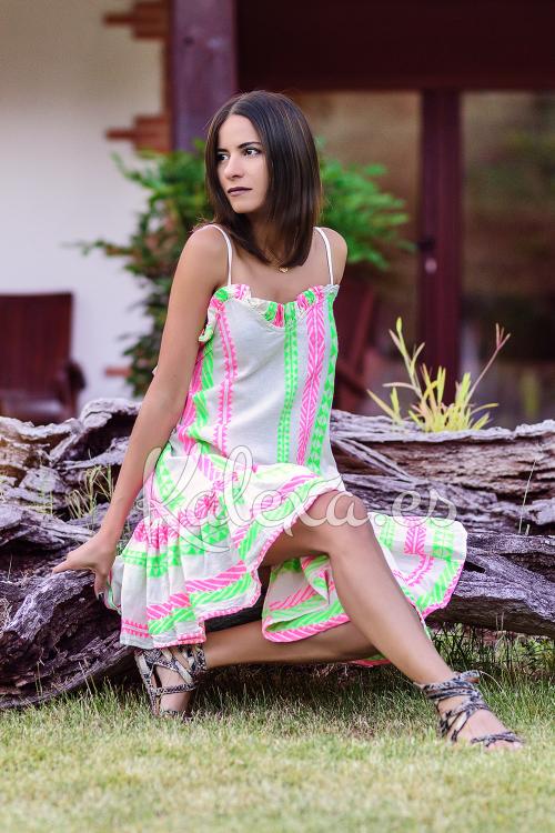 Kurzes Neon-Sommerkleid