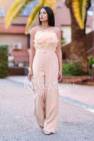 Mono Invitada Boho Plumas