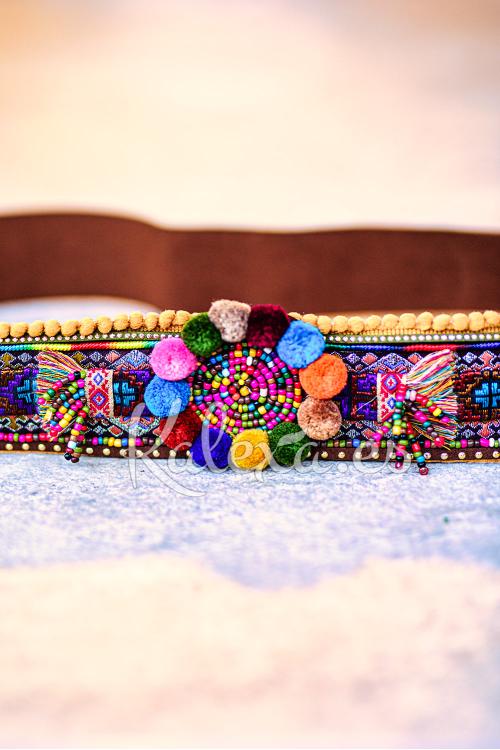 Cintura hippie con fibbia laterale.