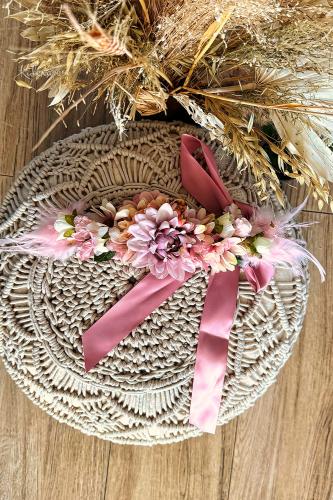 Ceinture fleurs plumes rose pâle