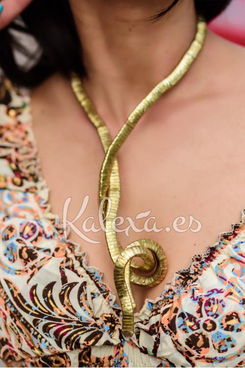 Meerkleurige halsband Lae