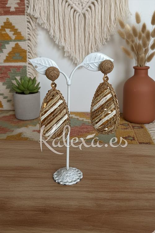 Brincos Boho em forma de gota em papel.