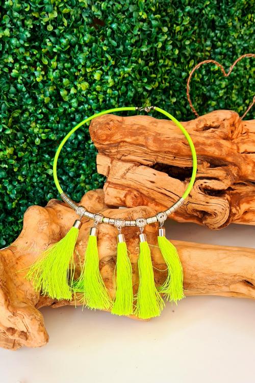 Collana neon con pompon