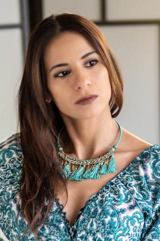 Boho ketting met borduursels en veren