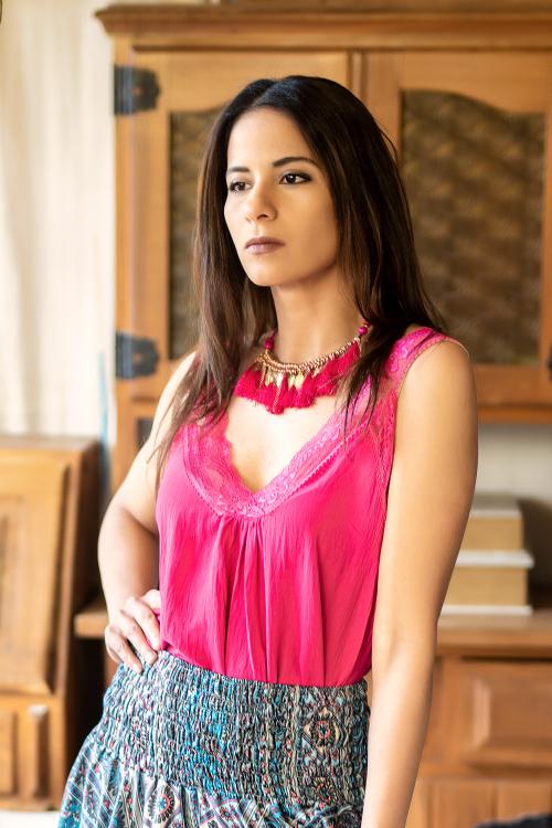 Boho ketting met borduursels en veren