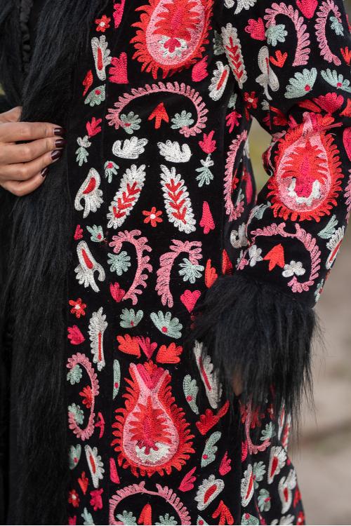 Boho Suzani Kalexa Mantel