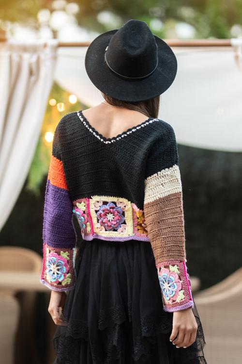 Boho Häkelblumenpullover